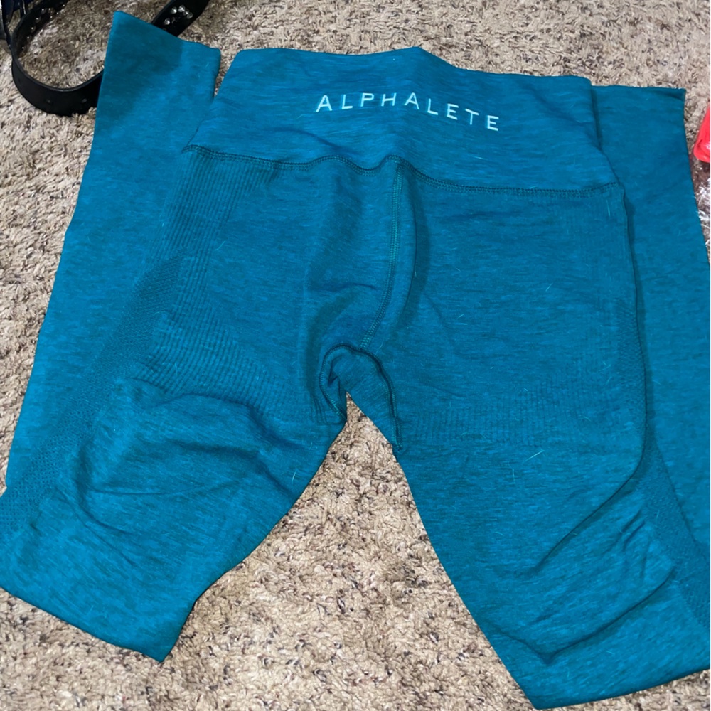 Alphalete leggings